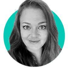 Sadie Hutton's Instagram, Twitter & Facebook