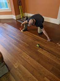 Smartcore Ultra Lexington Oak Wide Thick Waterproof Interlocking Luxury 15 76 Sq Ft Lowes Com In 2021 Vinyl Plank Flooring Luxury Vinyl Plank Luxury Vinyl Plank Flooring