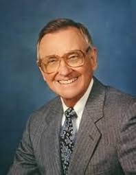 Sterling Dunlap's Instagram, Twitter & Facebook