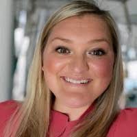 Amanda Beasley's Instagram, Twitter & Facebook