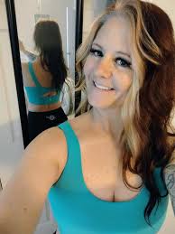 OOTD 🌙 Black Grid Tank 🌙 Paprika Peak Zipper Joggers My shirt WAS right  side out for work today! (But not in this pic 🫣🤫)