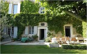 Cabrieres D Avignon Provence Holiday Rental House With Pool Mas De Cabrieres Www Theluberon Com Mediterranean House Plans French House Country Style Homes