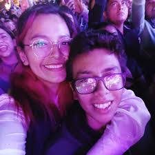 Sandy Espinosa's Instagram, Twitter & Facebook