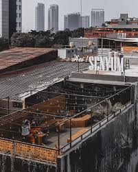 Borzoi Designer Photographer On Instagram Magia Coffee S Rooftop Located Near Haji Nawi Mrt Station More Shots Of Magiacoffee Id Di 2020 Desain Kedai Kopi Atap