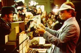 Larry flynt is the hedonistically obnoxious, but indomitable, publisher of hustler magazine. O Povo Contra Larry Flynt Cinema De Buteco