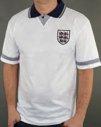 Barnes, beardsley, beasant, bull, butcher, dorigo, gascoigne, hodge, lineker, mcmahon, parker, pearce, platt, robson, seaman, shilton england retro football shirt. England 1990 Retro Football Shirt White 80s Casual Classics