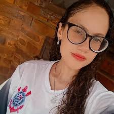 Victoria Beatriz (@beavictoria_) • Instagram photos and videos