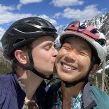 Mollie Bernstein and Daniel McAuley's Wedding Registry