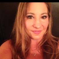 50+ perfiles de «Emily Alt»