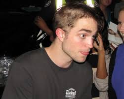Robert Pattinson Australia » Blog Archive » More Pics of Rob Leaving  Cosmopolis Set