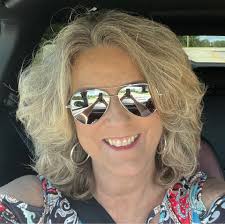 Class of 1985: Tammi Keenan, Dina Elder (Coffer), Michaele Mann, Georgeanna  Moppin, Stacey Padova (Hudson), Jeff Comer, Keith Clemens and Warren Pepper.