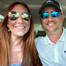 That's the coolest mailbox I've ever seen.