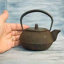 Old Japan Cast Iron Tea Pot Iwachu Nambu Tetsubin Kyusu Cast Iron Tea Pot Tea Pots Japanese Teapot