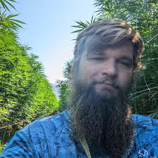 Should I trade Kyler for Tyler Warren in a fantasy football draft?