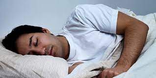 How To Get To Sleep With A Cold The Do S Don Ts Vicks