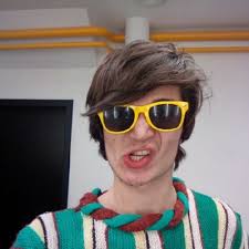 V jeho písních se často nachází ironie, sarkasmus a nadsázka. Hynek Stehlik On Twitter Pokac Ctrl C Ctrl V A Ukulele Minisong Https T Co Lhu66maoim Prostrednictvim Youtube