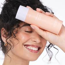 Fashion model, Jacqui B, shoot e-commerce for Bras Without Wires