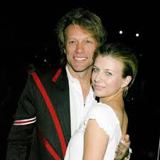 Formed in 1983, bon jovi consists of lead singer and namesake jon bon jovi, pianist and keyboard player david bryan, lead guitarist phil. Jon Bon Jovi Starportrat News Bilder Gala De