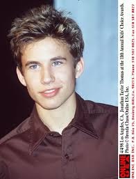 Brain & Courtlin Slap Each Other With Tortillas [WATCH]