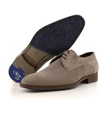 Elke schoen is met oog voor detail ontworpen en geproduceerd. Floris Van Bommel Veter Grey Print Suede Kopen Bij Steenbergen Schoenen Florisvanbommel Zomer2018 Schoe Herenschoenen Nette Herenschoenen Loafers Mannen