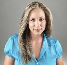 Danielle Lagrange's Instagram, Twitter & Facebook