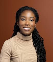 Kayla Holloway's Instagram, Twitter & Facebook