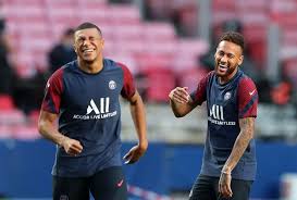 Bayern munich's preparation for the club world cup was disrupted despite victory, kylian mbappe rediscovered his supersonic speed and lionel messi starred from the bench, while zlatan ibrahimovic. Final Champions League Neymar Y Mbappe La Extrana Pareja Deportes El Pais