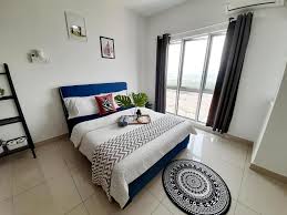 Bu otel bukit jalil ulusal stadyumu ile 7,7 mi (12,4 km) ve mercu tanda ile 8,1 mi (13,1 km) mesafede. Galleria Equine Park Seri Kembangan Wohnung Seri Kembangan