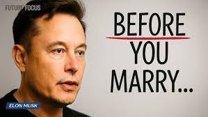 Christopher Vale's Instagram, Twitter & Facebook