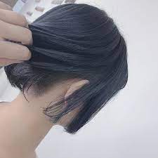 青山芽生はinstagramを利用しています ブルーブラック 中を刈り上げて 自分だけのヘアスタイルに かほちゃんに似合いすぎて びっくりしました 中を刈り上げることで 毛量もかなり変わってきます カットラインも残しつつ 軽さも出してくれます ヘア