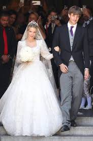 So war er einer von nur zwei. Prinz Ernst August Jr Und Seine Ekaterina Sagen Ja Beruhmte Hochzeitskleider Kleid Hochzeit Konigliche Hochzeitskleider