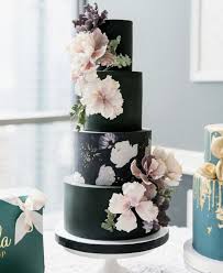 2019 Wedding Cakes Trends Icing Sugar Flowers 2019 2019wedding 2019weddingcake Wedding Wedding Cakes With Flowers Modern Wedding Cake Cool Wedding Cakes