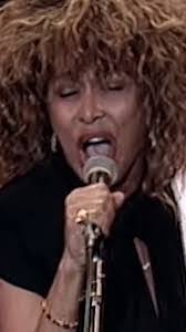 Debbie Tavernier's Instagram, Twitter & Facebook