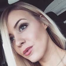 Daisy Stokes (@daisiestokes)