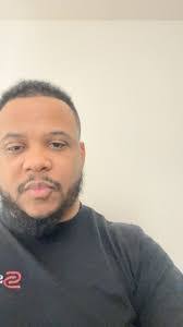 Mark Hull's Instagram, Twitter & Facebook