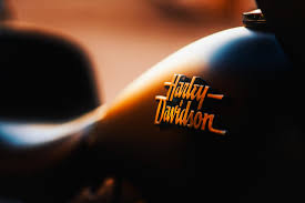 Ver más ideas sobre harley davidson, harley, cumpleaños de moto. Fondos De Pantalla Globo Con Estampado De Feliz Cumpleanos Negro Y Amarillo Imagenes Y Fotos Gratis
