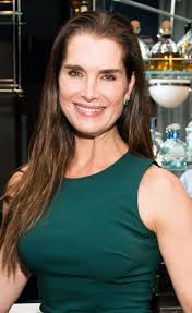 Who is William McNamara dating? William McNamara girlfriend, wife