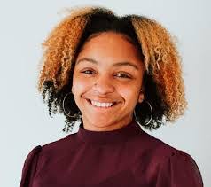 Tori Burns's Instagram, Twitter & Facebook