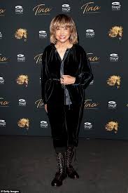 Jul 03, 2018 · craig is the son of tina — who was just 18 when she gave birth to him — and saxophonist raymond hill, who performed with ike turner's band kings of rhythm. Tina Turner 79 Says She S So Proud Of The Musical About Her Life As The Show Heads To Broadway Daily Mail Online