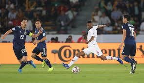 Trotse vader melvin grootfaam ontvangt cadeau van de selectie. Continental Tyres