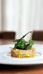 Recette Tartare De Daurade A L Huile Vanille Et Mangue Recette Recette Poisson Recettes De Cuisine Tartare De Poisson