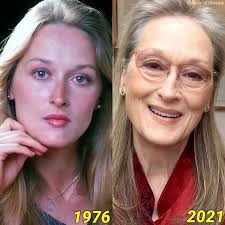 I present to you the queen of world cinema. Elegant, fascinating,  intense.❤🎻🙏😘