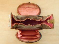 Sammlung von nikolaidis • zuletzt aktualisiert: 900 Etui Ideas In 2021 Antiques Sewing Box Sewing Items