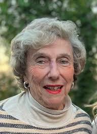 Lynn Boyd's Instagram, Twitter & Facebook