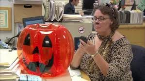 No one does halloween quite like netflix. How To Watch Every Halloween Episode Of The Office On Netflix What S On Netflix