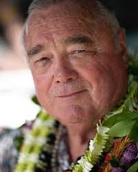 Damien Strand's Instagram, Twitter & Facebook