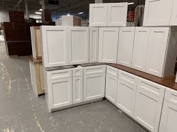 One of atlanta's widest selections of builders surplus materials, discount bath vanities near/ vanity cabinets, faucets, tubs, toilets, tile, & lighting. V3fzrlcjpgffm