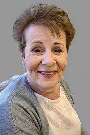 Sherri Hebert's Instagram, Twitter & Facebook