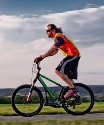 Free The Gym Train And Move Fahrrad Fitness Ruckenprobleme