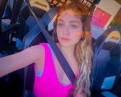 Karol itzitery piña cisneros (born november 9, 1999) or karol sevilla is a mexican actress and singer known for her portrayal of luna valente in the disney channel original series soy luna. Karol Sevilla Instagram Live Stream 28 October 2019 Ig Live S Tv